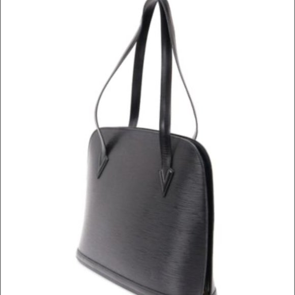 LOUIS VUITTON EPI LUSSAC BLACK LEATHER HANDDBAG - Picture 2 of 15